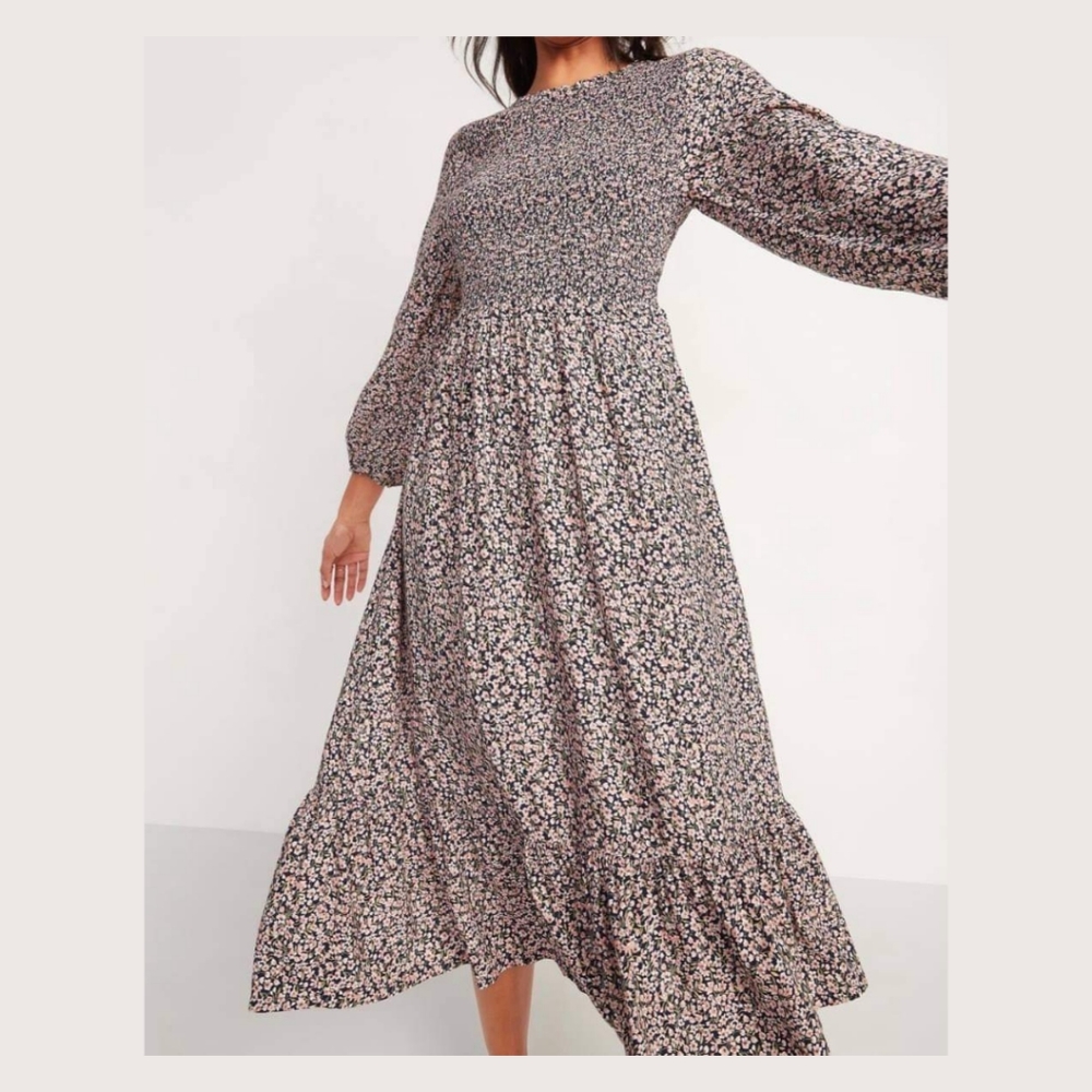 Old Navy Smocked Midi Navy Floral Dress Med